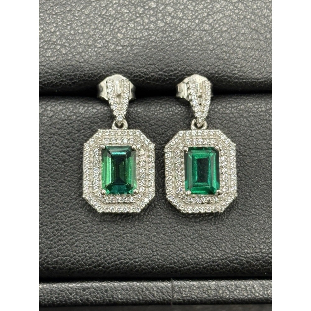New Condition Sterling Silver Lab Created Emerald White Sapphire Earrings H17